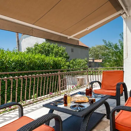 Modern Xxl Villa Makarska