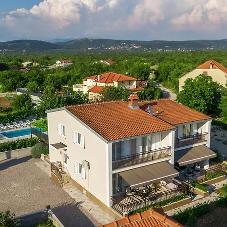 Modern Xxl Villa Makarska