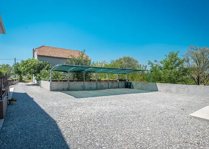 Modern Xxl Villa Makarska